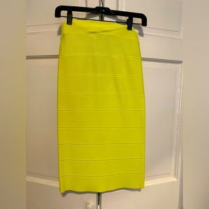 BCBG yellow bandage skirt size medium